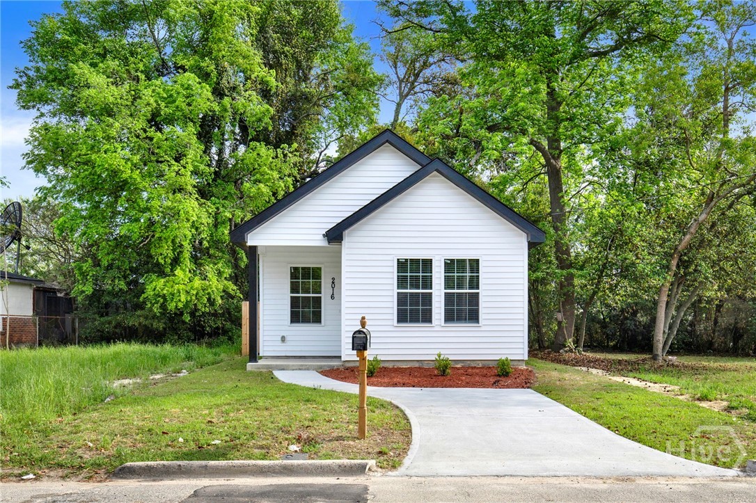 2016 Eppinger Street Savannah, GA 31415 - Photo 2 of 34