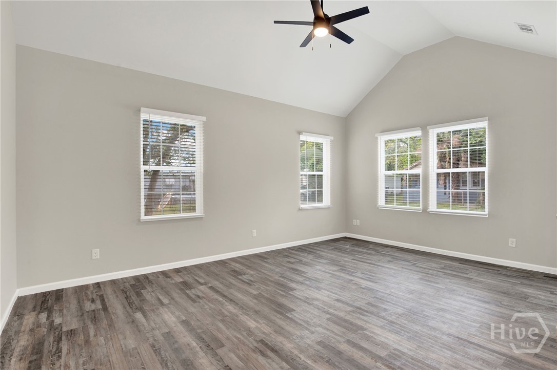 2016 Eppinger Street Savannah, GA 31415 - Photo 8 of 34