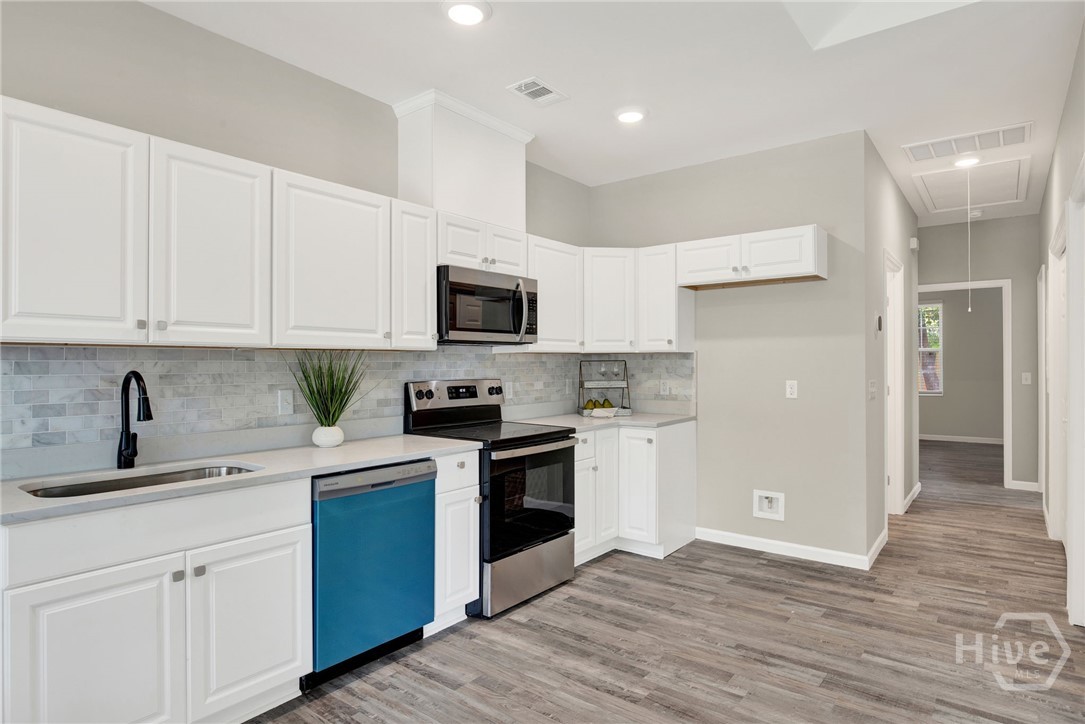 2016 Eppinger Street Savannah, GA 31415 - Photo 10 of 34