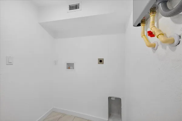 $549,900 | 7806 North Jamaica Street, Tampa, FL 33614