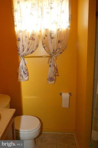 105 Hannes Street Silver Spring, MD 20901 - Photo 13 of 17 FULL BATH