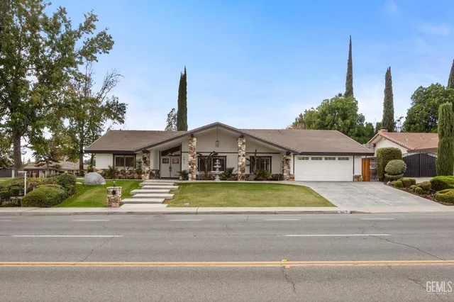 $649,900 | Undisclosed Address, Bakersfield, CA 93306
