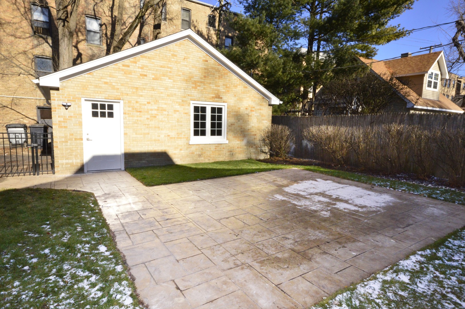 2515 Jackson Avenue Evanston, IL 60201 - Photo 28 of 34