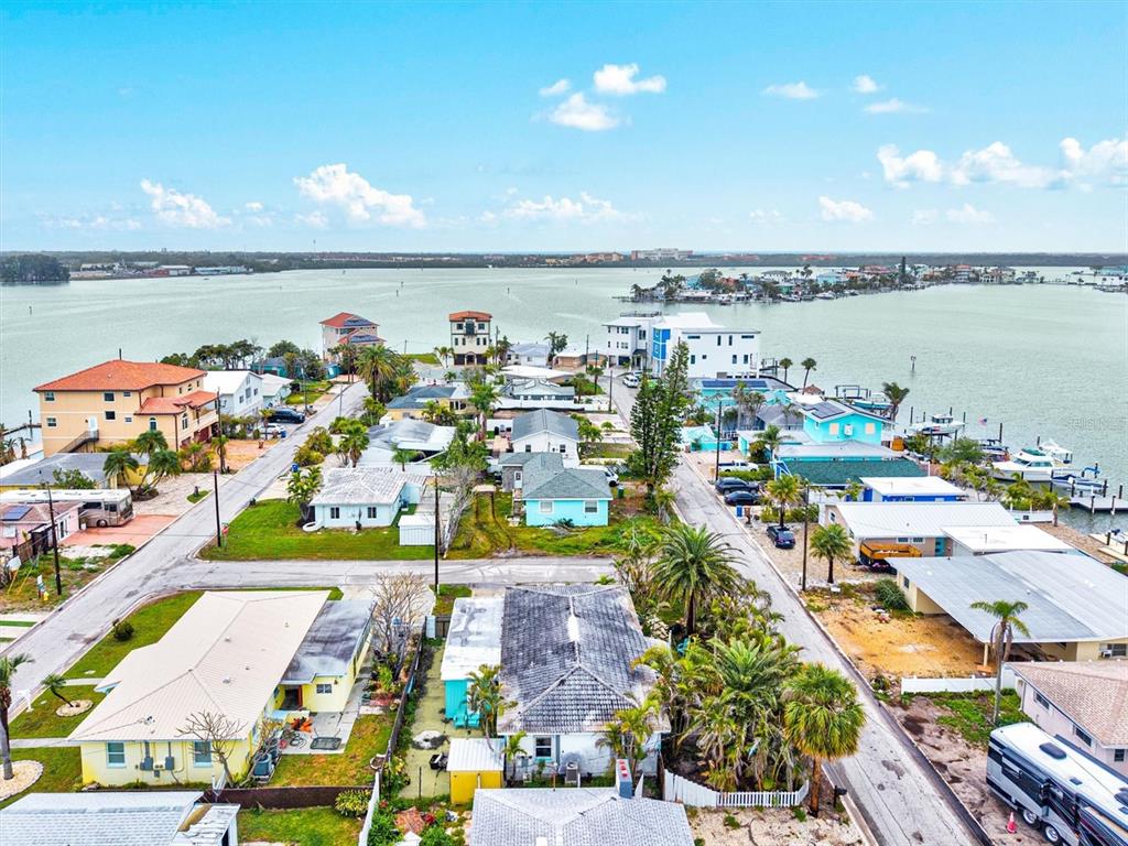 256 144th Avenue Madeira Beach, FL 33708 - Photo 12 of 27