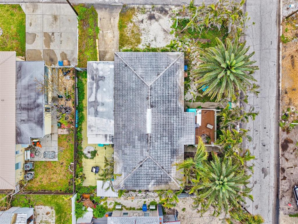 256 144th Avenue Madeira Beach, FL 33708 - Photo 13 of 27