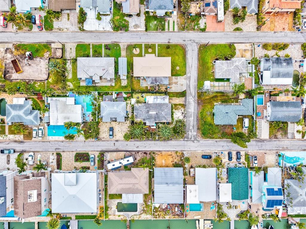 256 144th Avenue Madeira Beach, FL 33708 - Photo 14 of 27