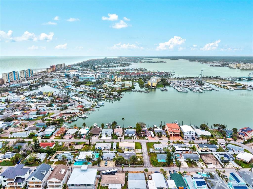 256 144th Avenue Madeira Beach, FL 33708 - Photo 15 of 27