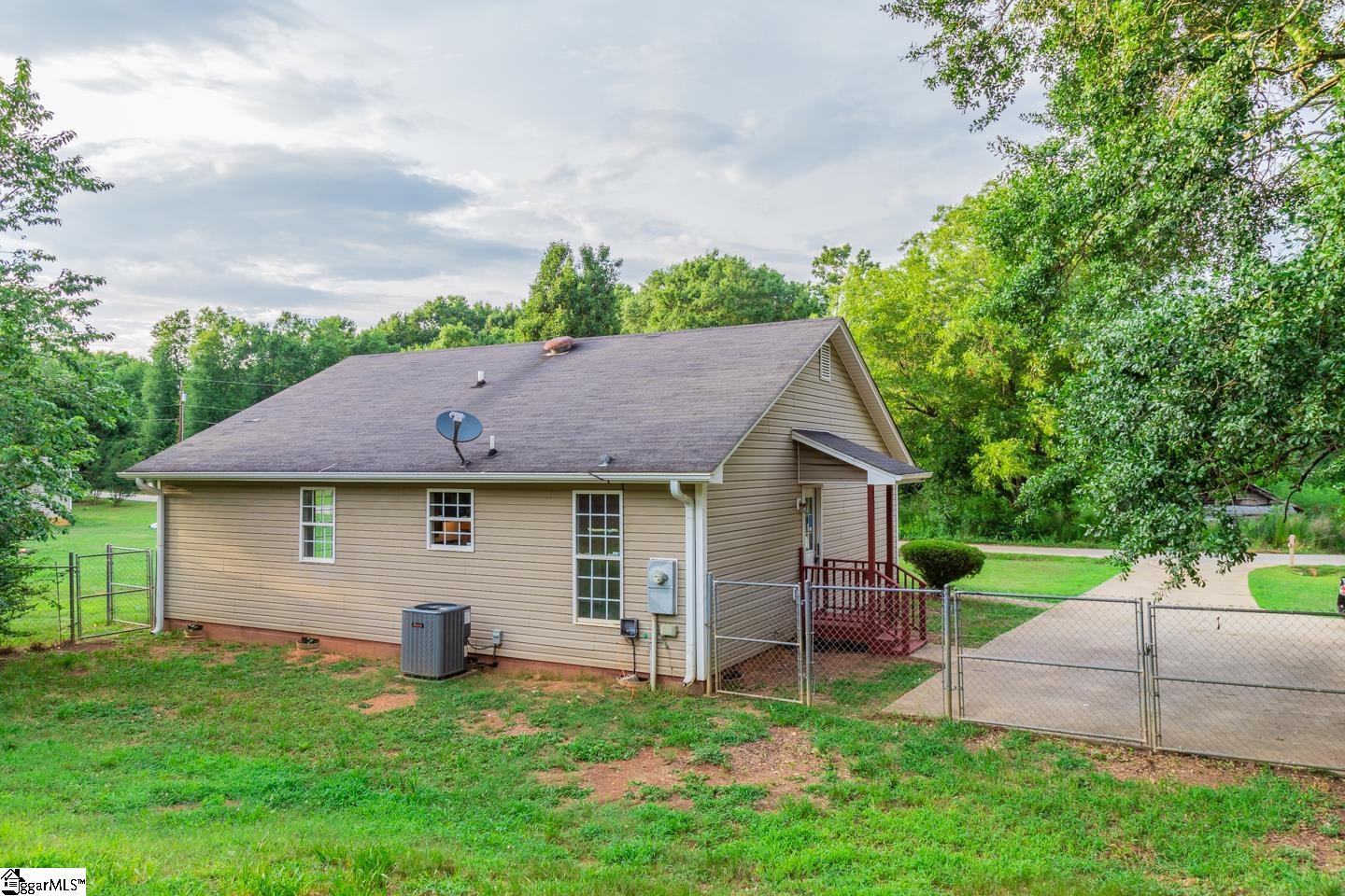 380 Kelly Road Spartanburg, SC 29307 - Photo 20 of 25 Gallery Image 20
