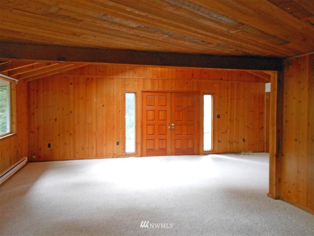 109 Sunstone Road Packwood, WA 98361 - Photo 2 of 13 Gallery Image 2