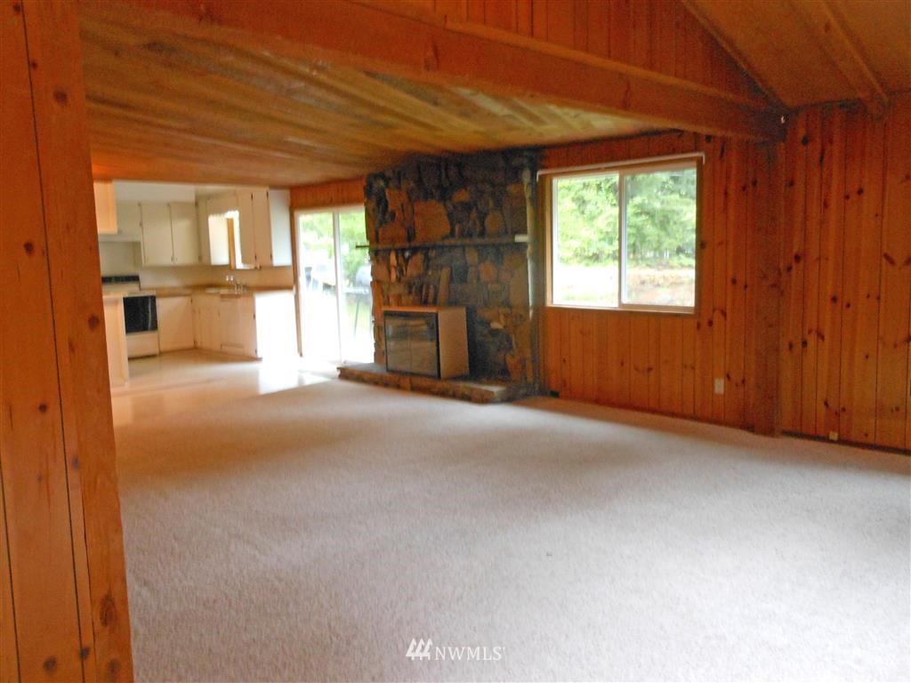 109 Sunstone Road Packwood, WA 98361 - Photo 4 of 13 Gallery Image 4