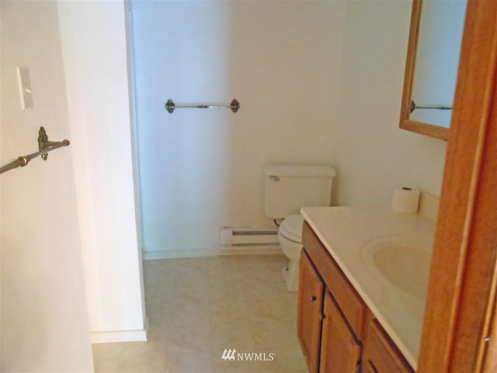 109 Sunstone Road Packwood, WA 98361 - Photo 10 of 13 Gallery Image 10
