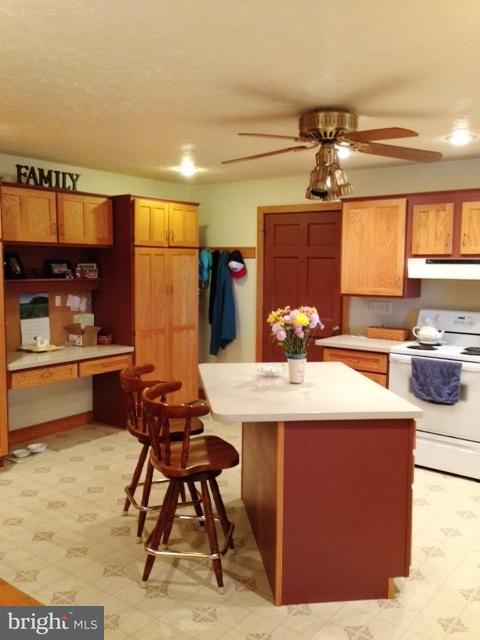 390 Little Creek Road Spring Grove, PA 17362 - Photo 5 of 23