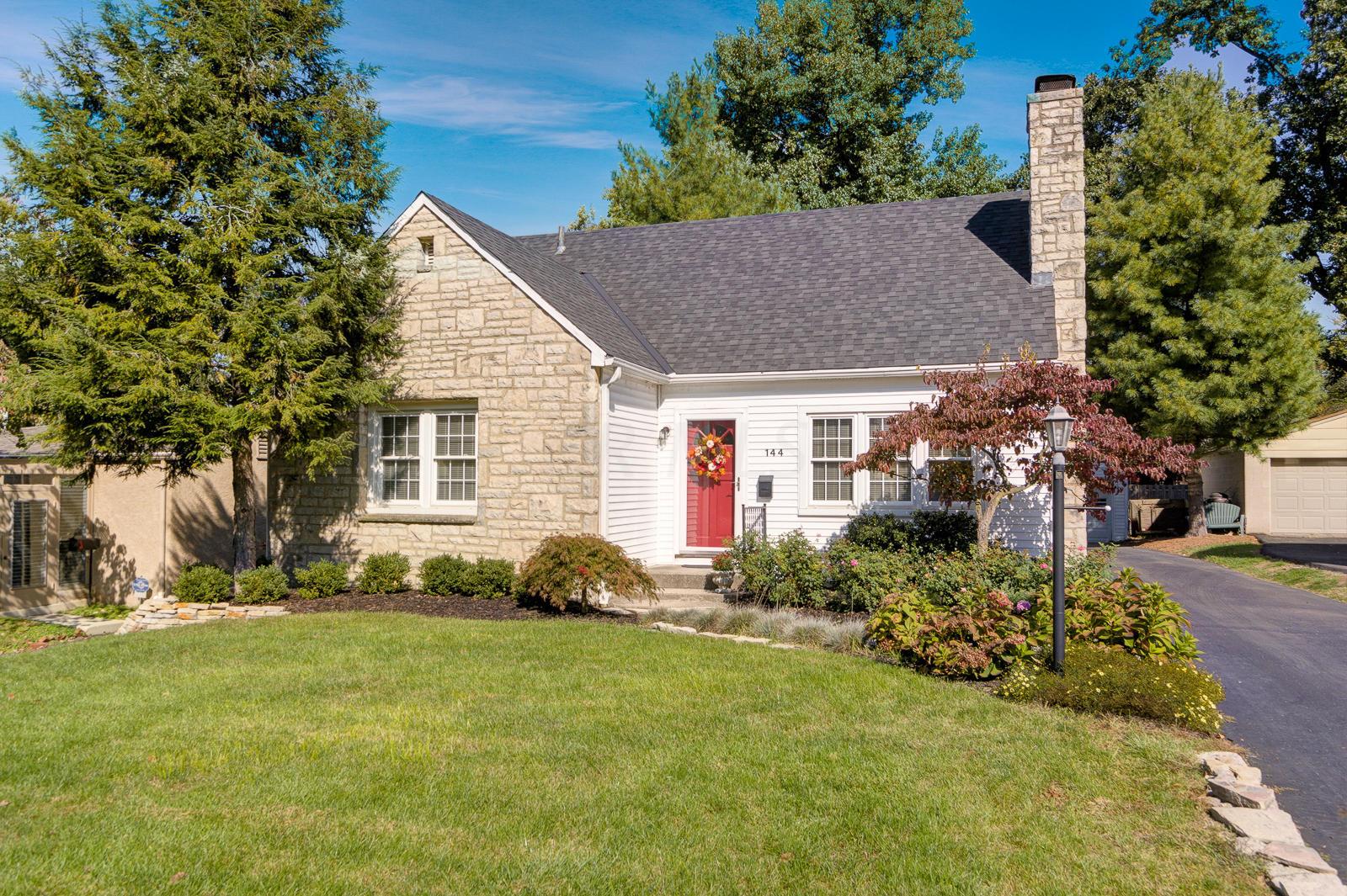 144 Nottingham Road Columbus, OH 43214 - Photo 1 of 31 Gallery Image 1