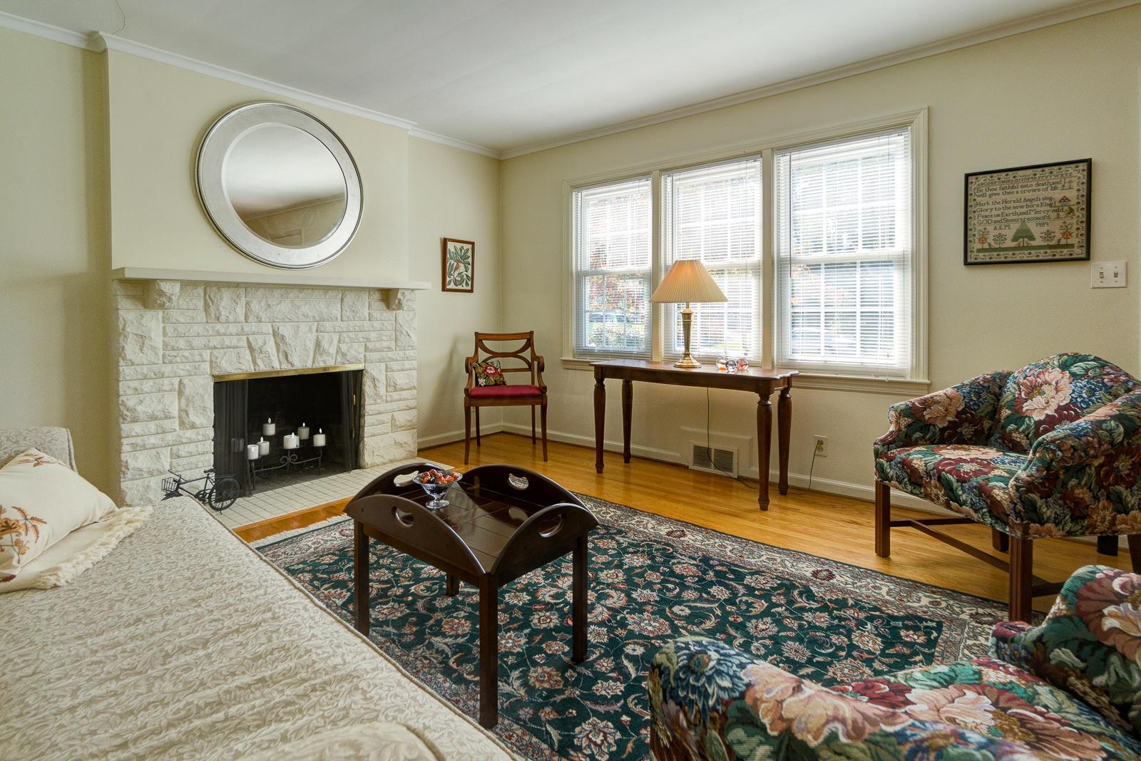 144 Nottingham Road Columbus, OH 43214 - Photo 4 of 31 Gallery Image 4