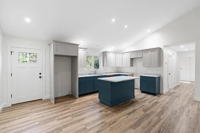 $450,000 | 4 Fawn Meadow Drive, Woolwich, ME 04579