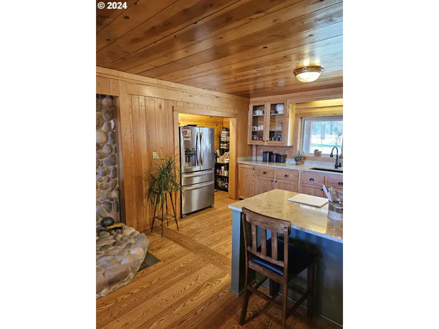 $2,950,000 | 29951 Oregon Pines Road, Beatty, OR 97621