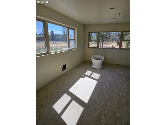 $2,950,000 | 29951 Oregon Pines Road, Beatty, OR 97621