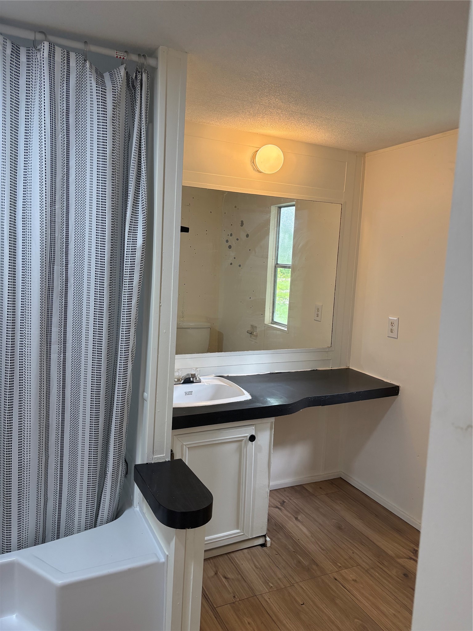 144 Lees Village Road Livingston, TX 77351 - Photo 7 of 16 Right side sink & vanity.
