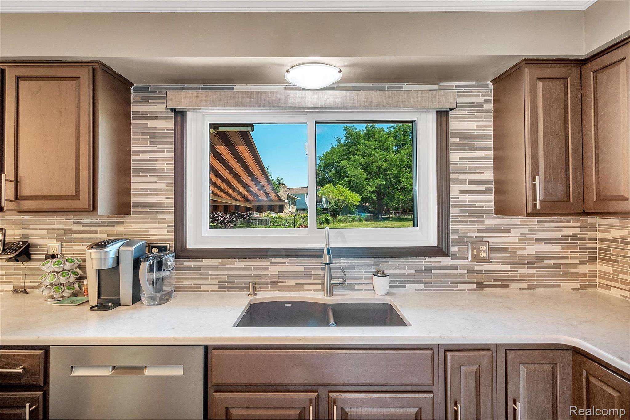 47882 Tilch Road Macomb, MI 48044 - Photo 9 of 47 Gallery Image 9