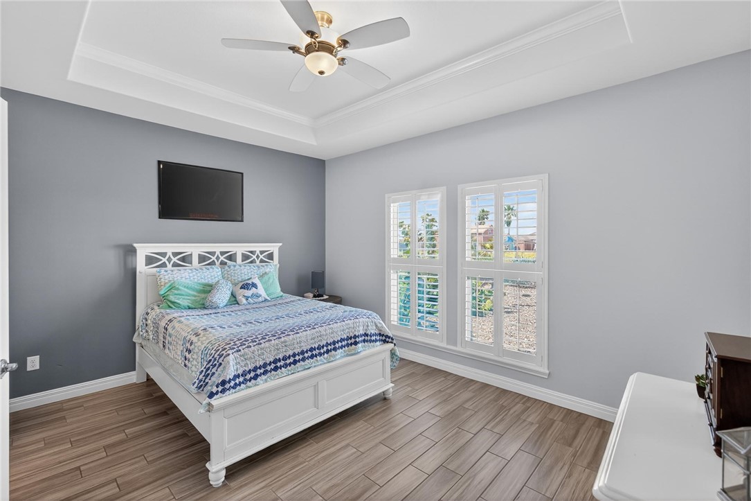 15614 Cuttysark Street Corpus Christi, TX 78418 - Photo 15 of 40 Front Guest Room