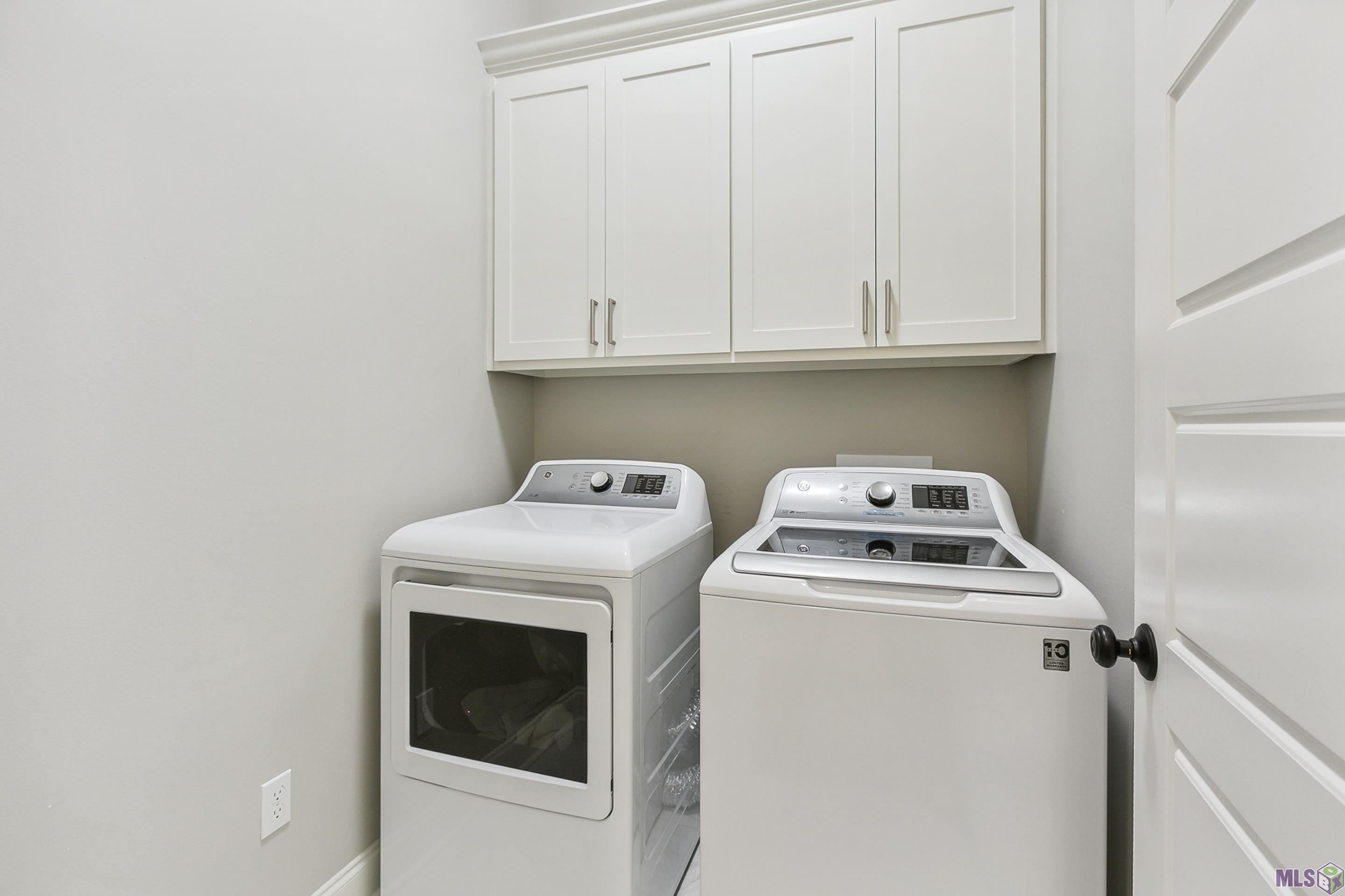 1632 Elm Row Lane Baton Rouge, LA 70810 - Photo 17 of 19 Laundry