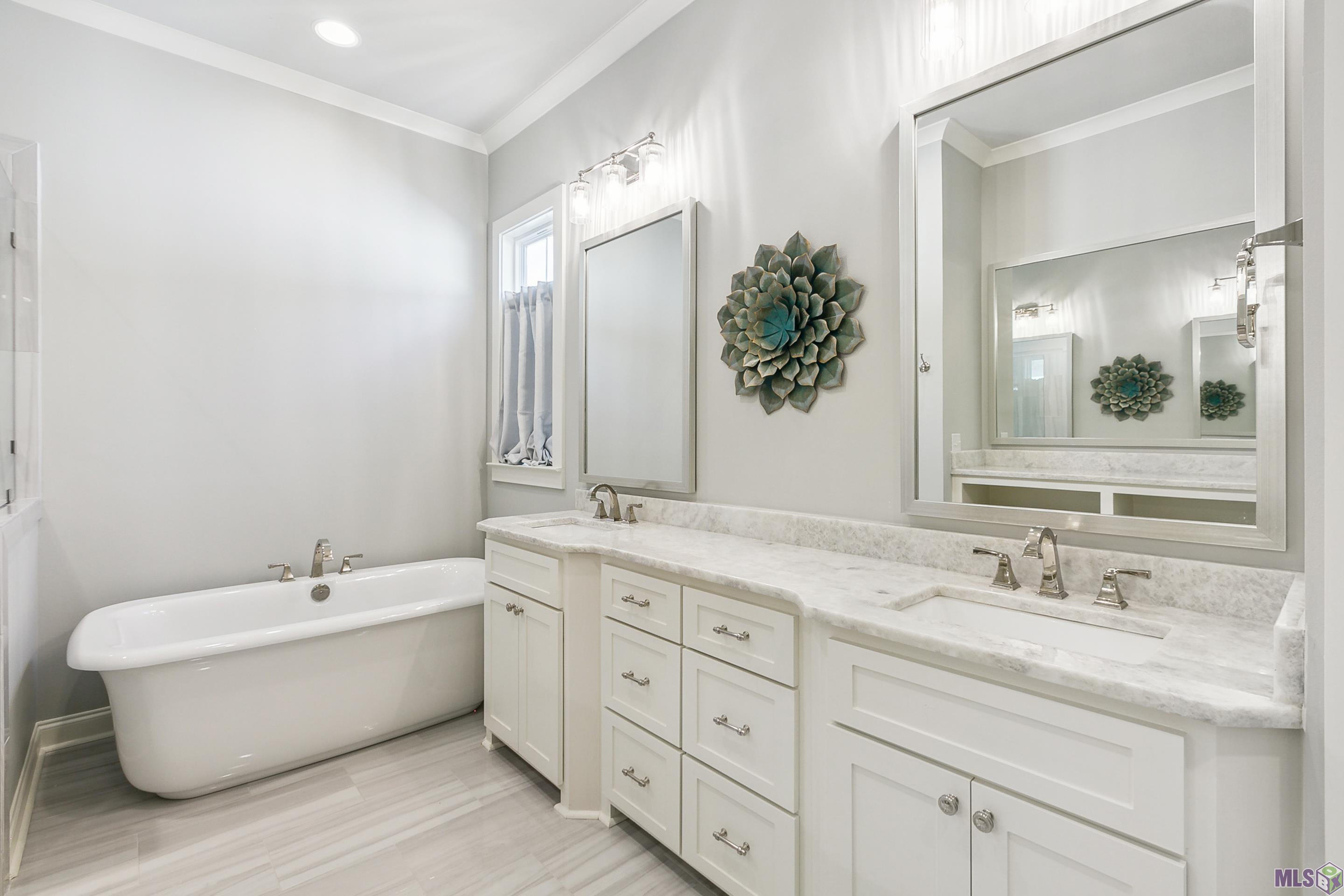 1632 Elm Row Lane Baton Rouge, LA 70810 - Photo 9 of 19 Main bath