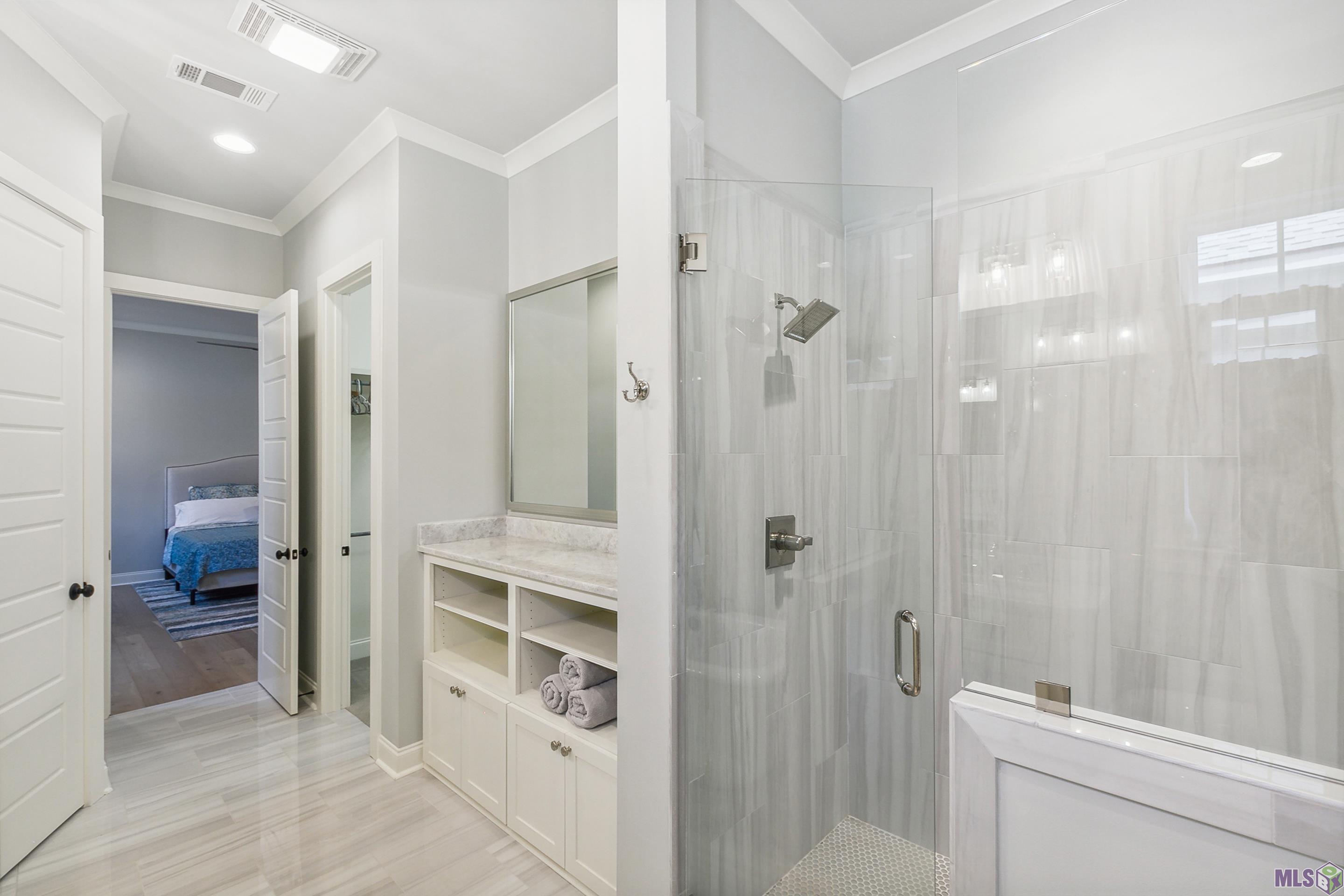 1632 Elm Row Lane Baton Rouge, LA 70810 - Photo 10 of 19 Main bath