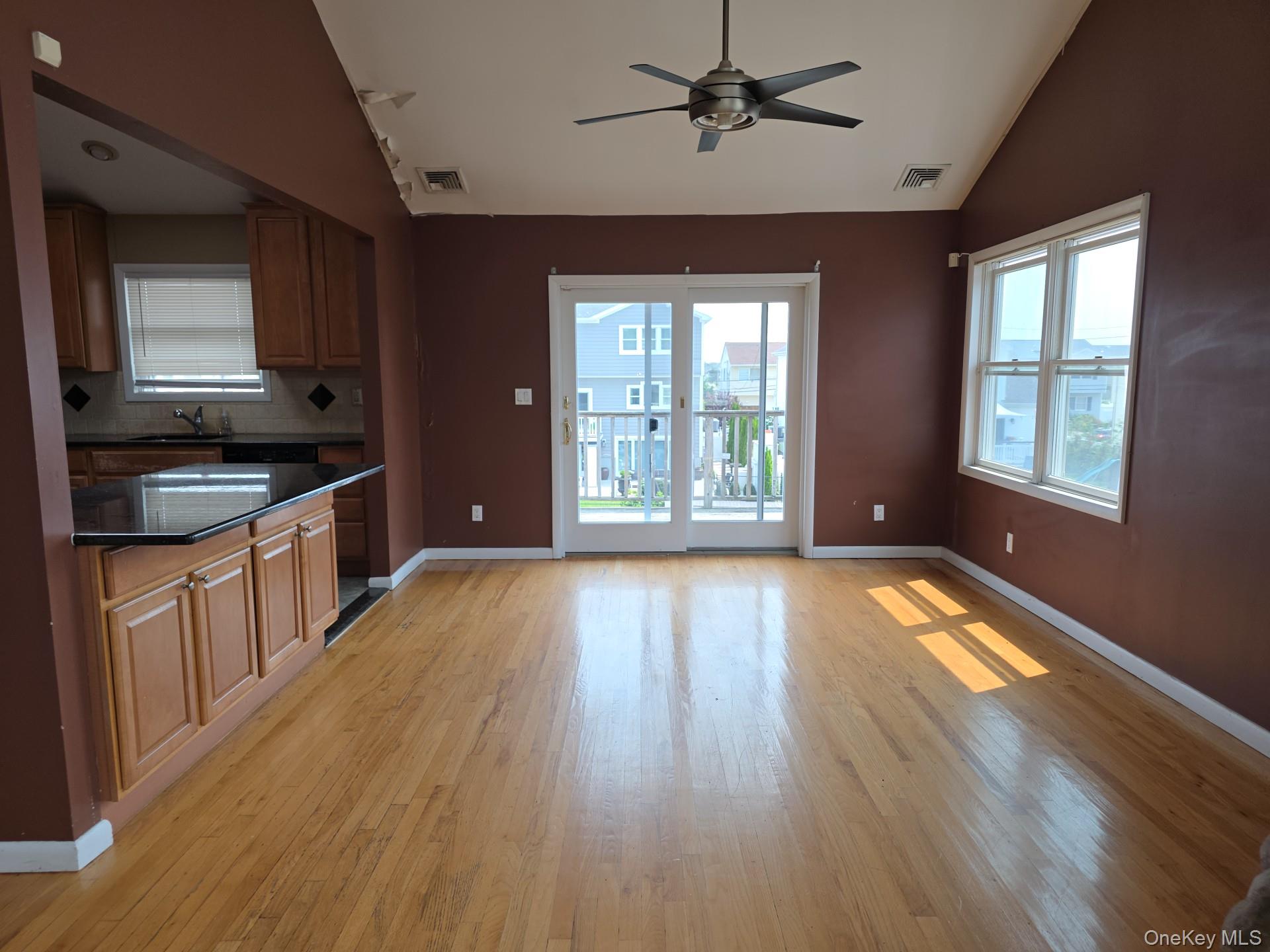 2871 Shore Road Seaford, NY 11783 - Photo 8 of 27 Gallery Image 8