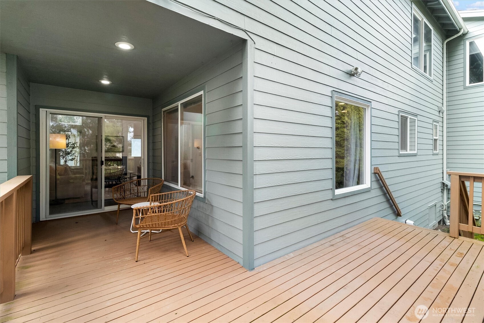705 Finley Lane, Unit N2 La Conner, WA 98257 - Photo 28 of 38 a outdoor space with a furniture