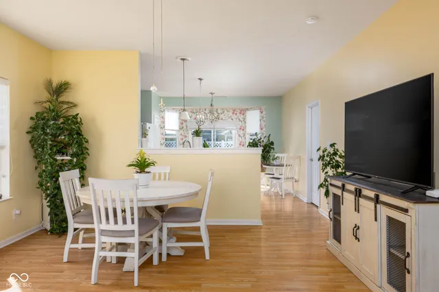 $289,999 | 871 Maidstone Avenue, Westfield, IN 46074