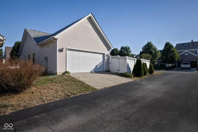 $289,999 | 871 Maidstone Avenue, Westfield, IN 46074