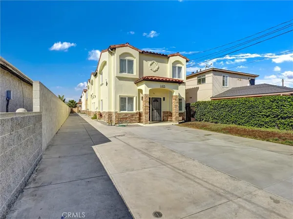 $849,900 | 1425 West 145th Street, Gardena, CA 90247