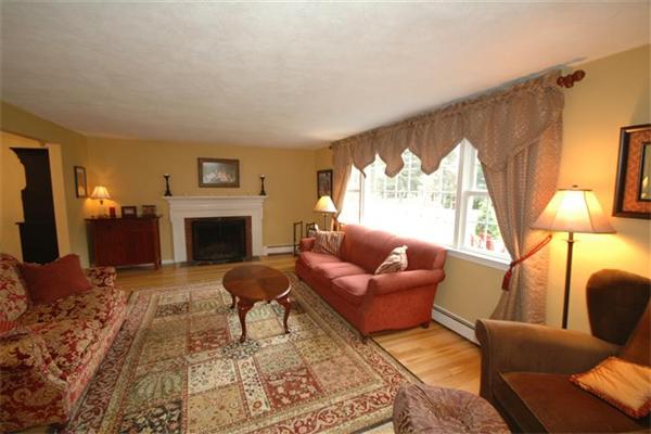 58 Wildwood Road Andover, MA 01810 - Photo 16 of 30 Gallery Image 16