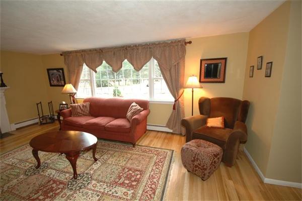 58 Wildwood Road Andover, MA 01810 - Photo 17 of 30 Gallery Image 17