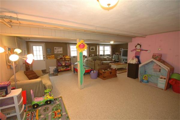 58 Wildwood Road Andover, MA 01810 - Photo 22 of 30 Gallery Image 22