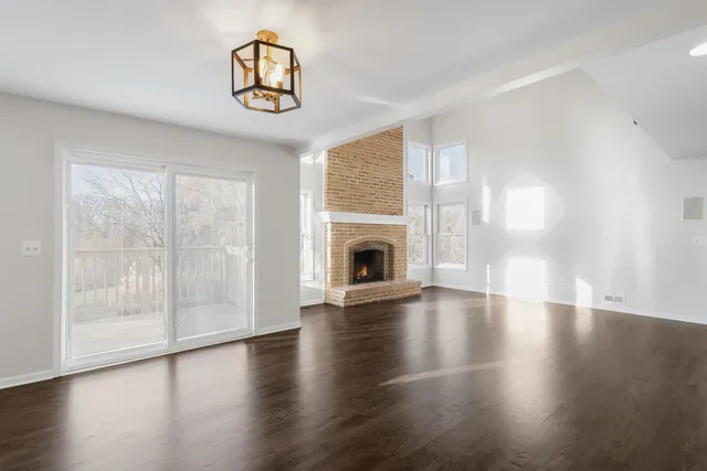 $595,000 | 537 Arbor Lane, Oswego, IL 60543