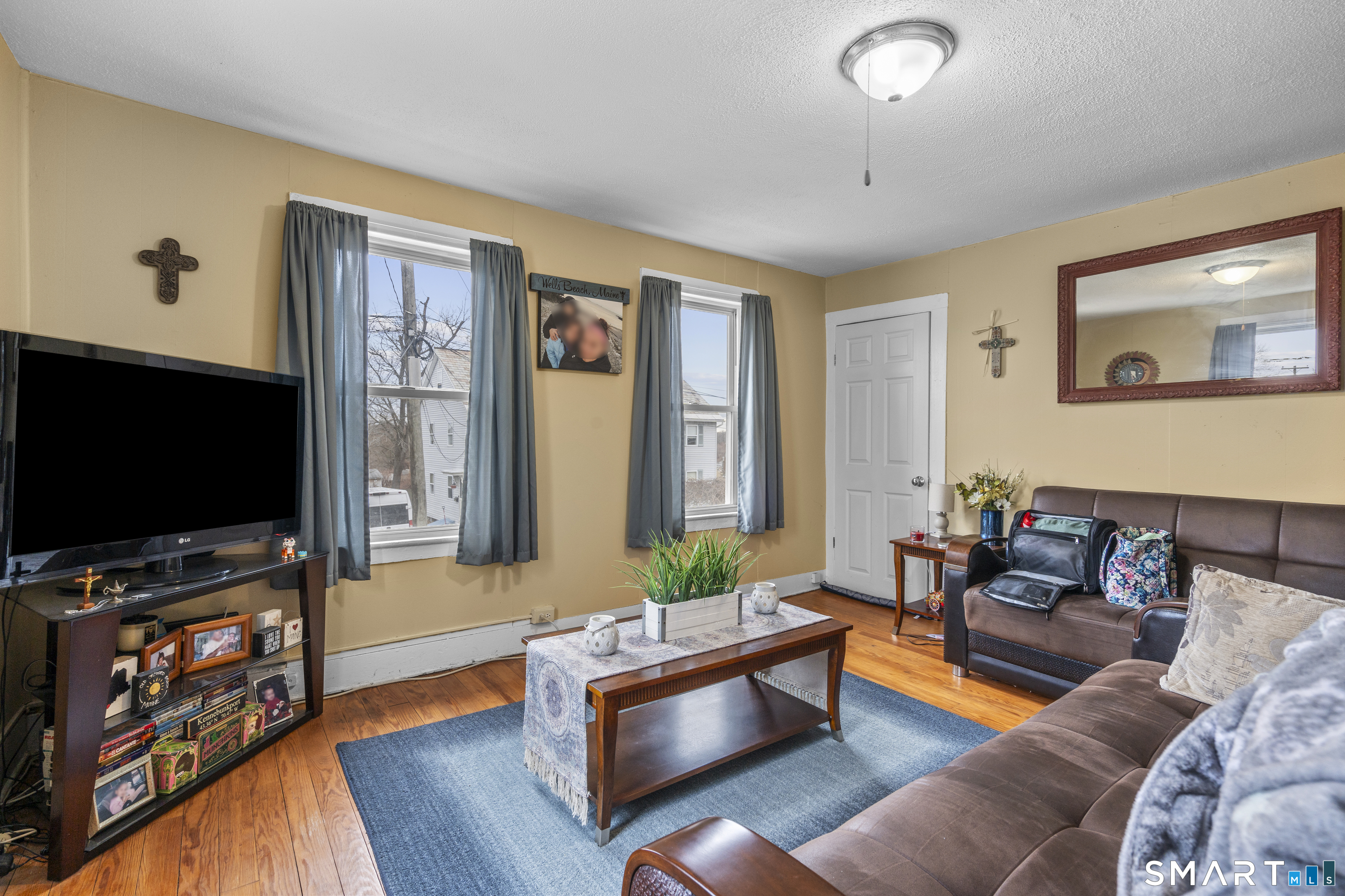 148 Pleasant Street Enfield, CT 06082 - Photo 18 of 40