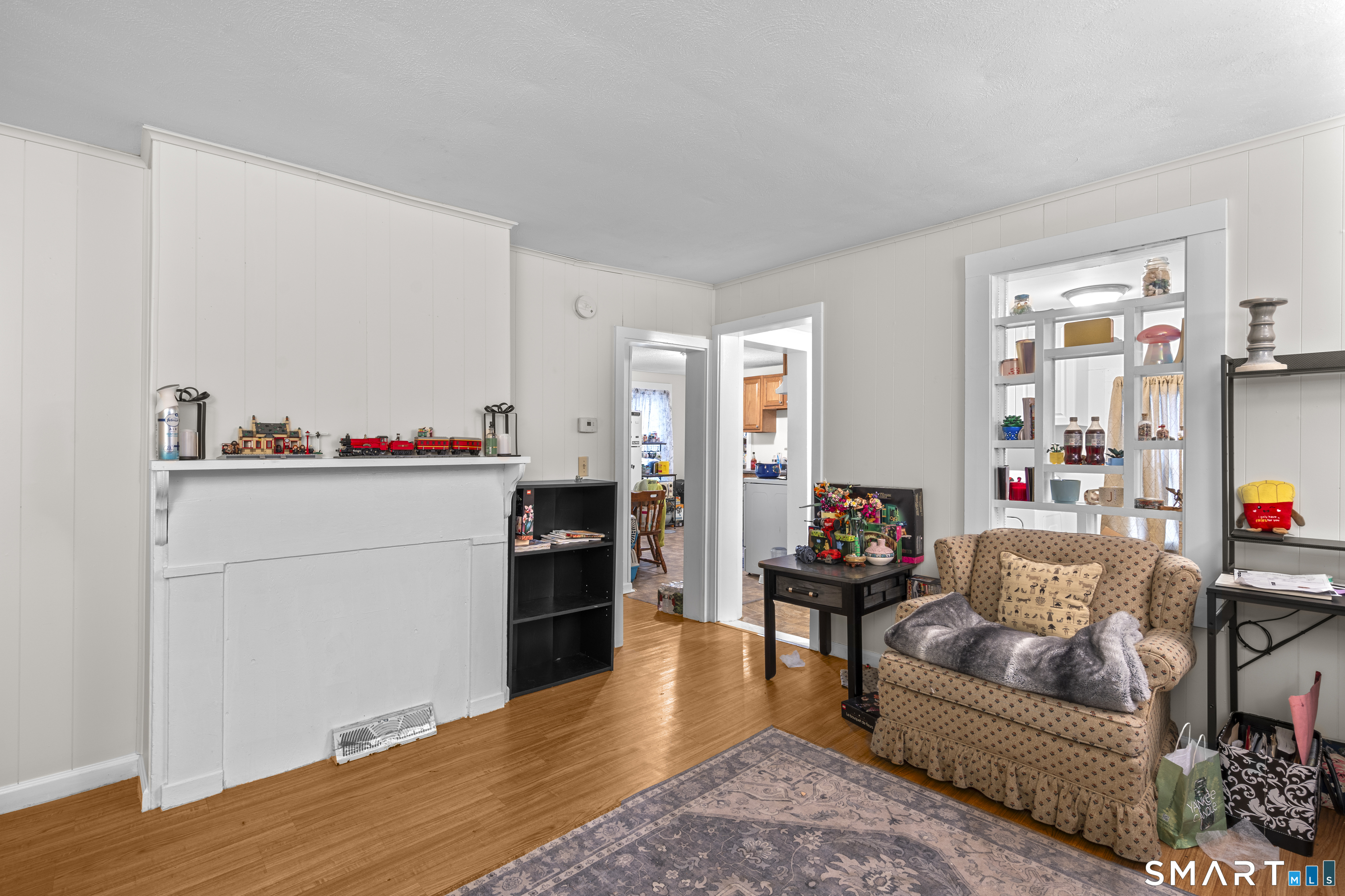 148 Pleasant Street Enfield, CT 06082 - Photo 7 of 40