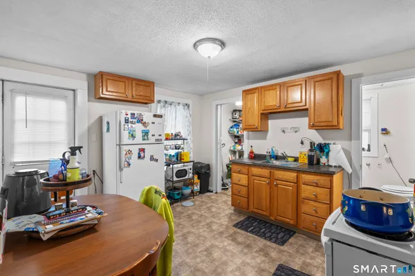 $500,000 | 148 Pleasant Street, Enfield, CT 06082