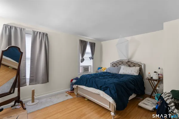 $500,000 | 148 Pleasant Street, Enfield, CT 06082