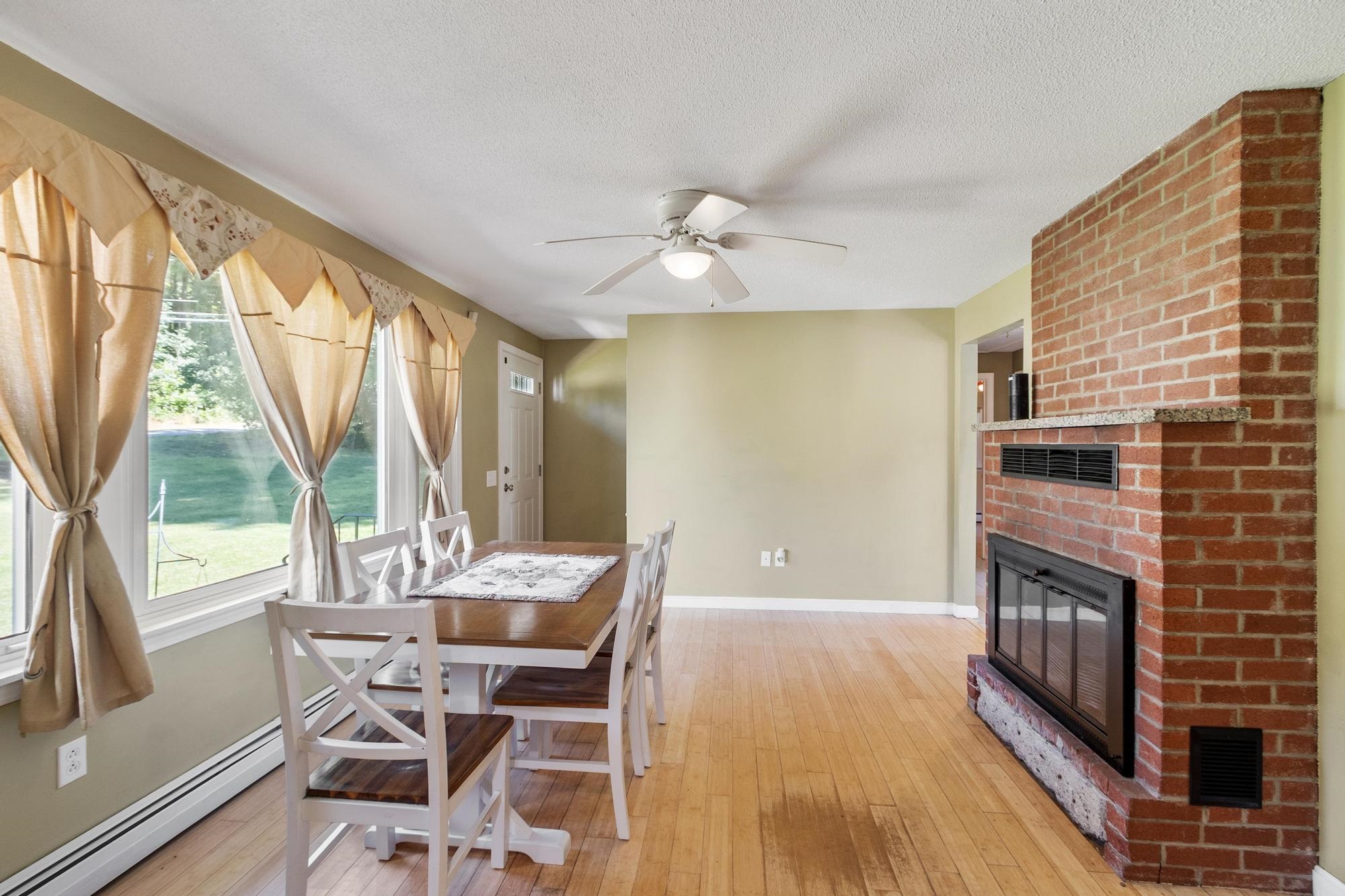 17 Bridle Bridge Road Windham, NH 03087 - Photo 7 of 26 Gallery Image 7
