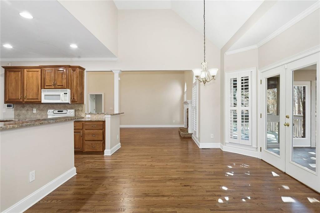 211 Montana Way Canton, GA 30114 - Photo 13 of 38