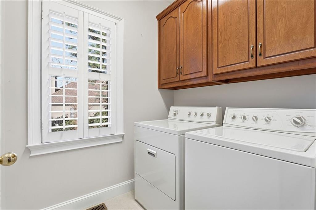 211 Montana Way Canton, GA 30114 - Photo 14 of 38