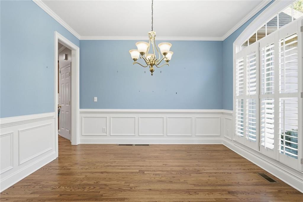 211 Montana Way Canton, GA 30114 - Photo 5 of 38