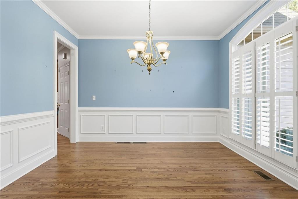 211 Montana Way Canton, GA 30114 - Photo 5 of 38