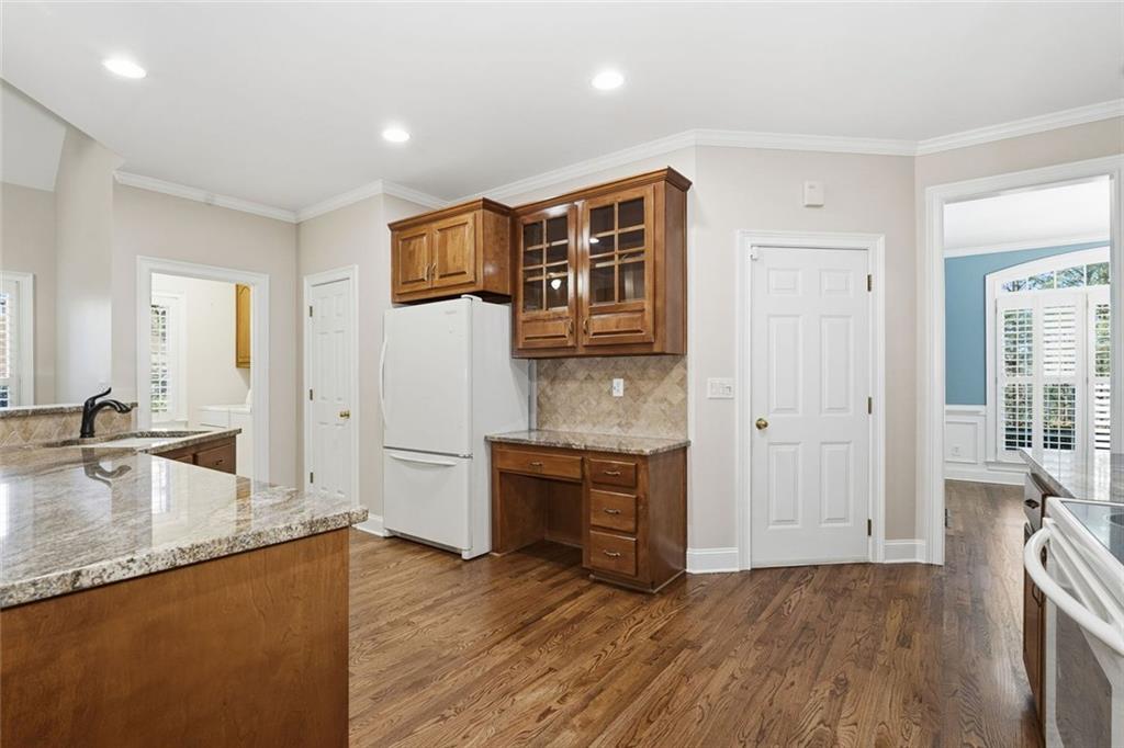 211 Montana Way Canton, GA 30114 - Photo 8 of 38