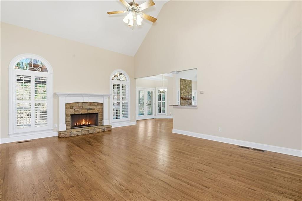 211 Montana Way Canton, GA 30114 - Photo 10 of 38