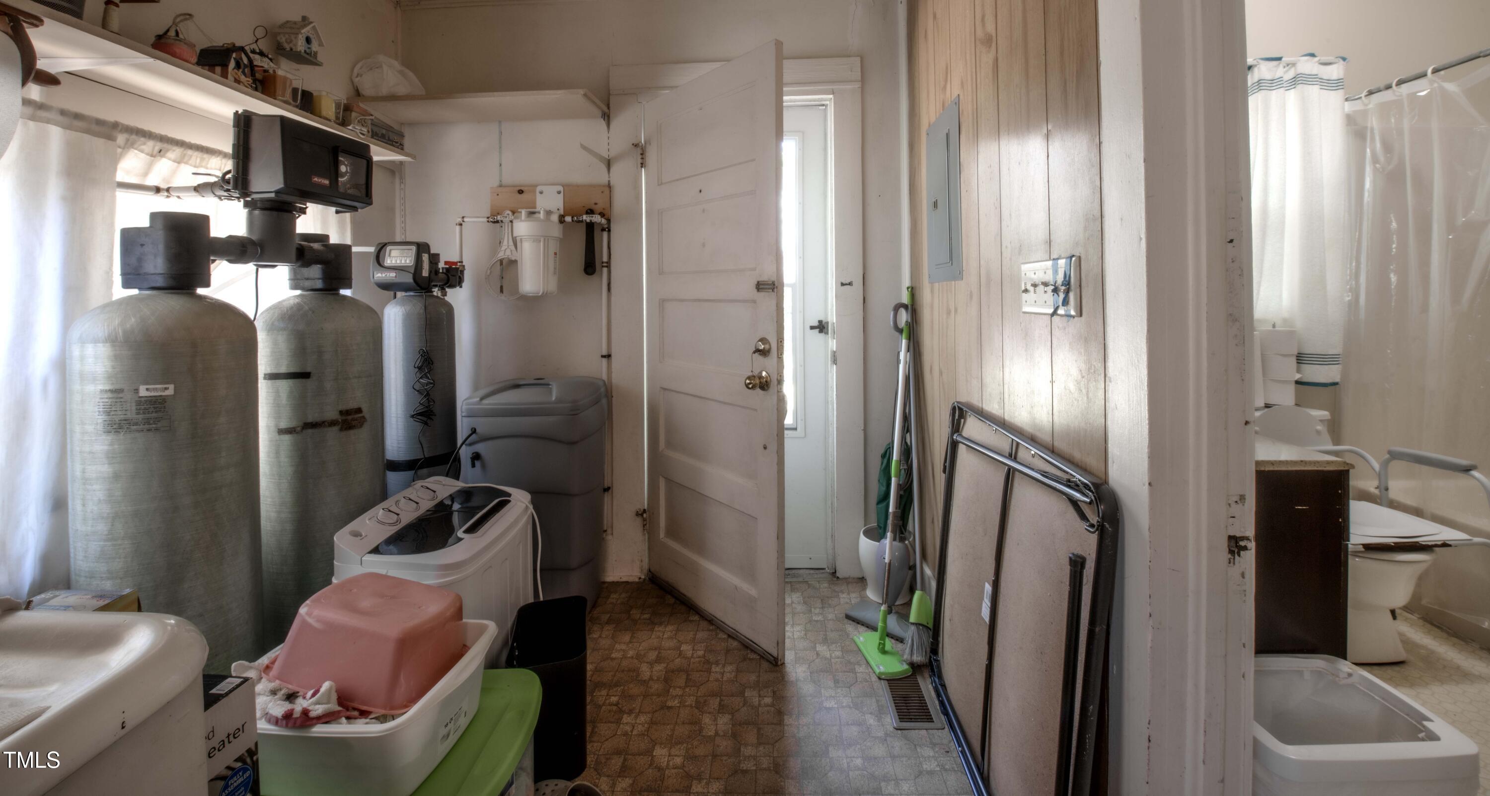 1833 Zebulon Road Zebulon, NC 27597 - Photo 3 of 12 _8505364 1a