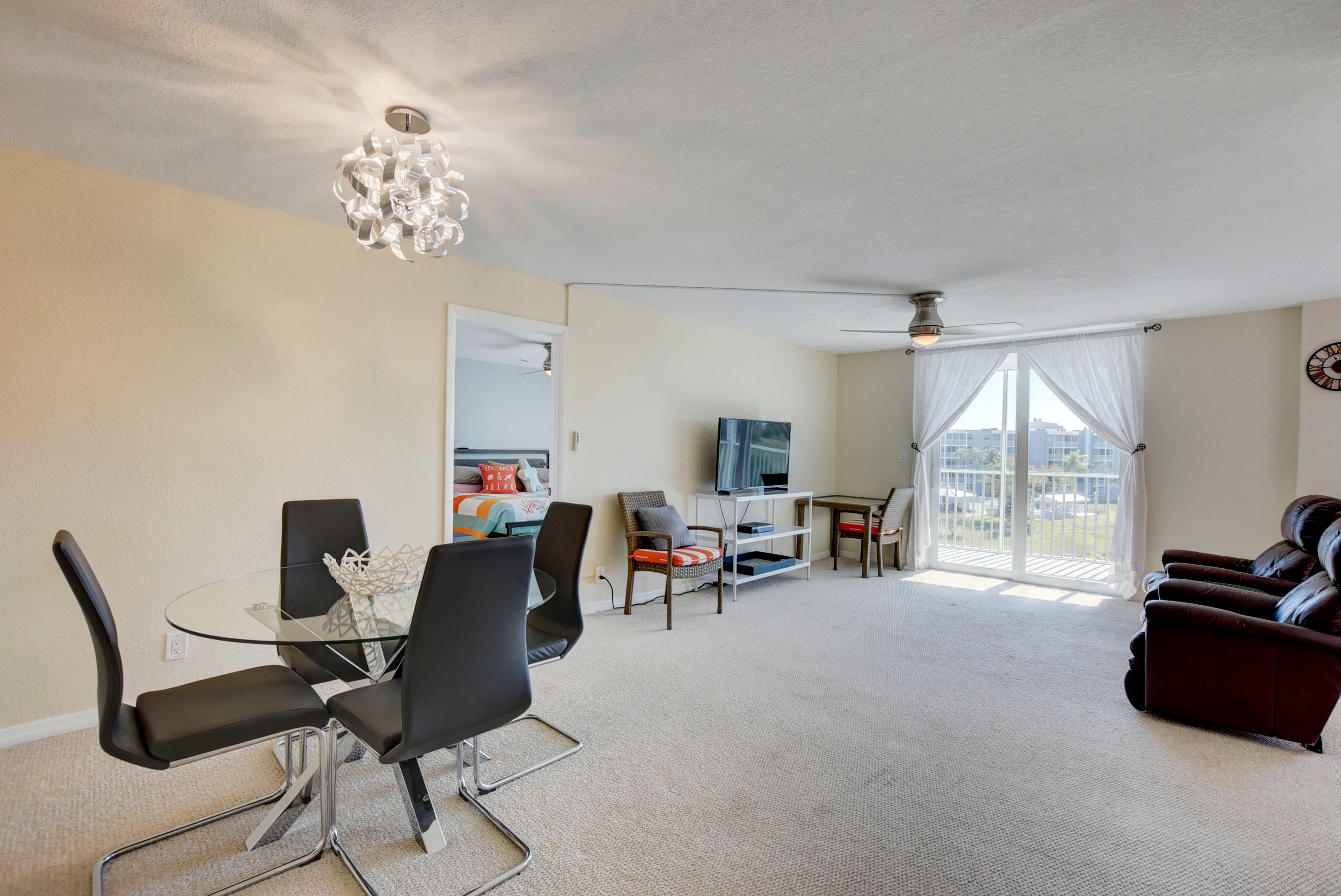 Spacious Living Room Dining Area