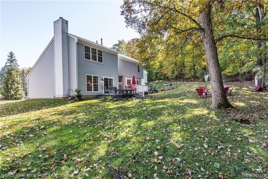 416 Ivy Wood Court Rochester, MI 48307 - Photo 24 of 32 426 Ivy-31.jpg